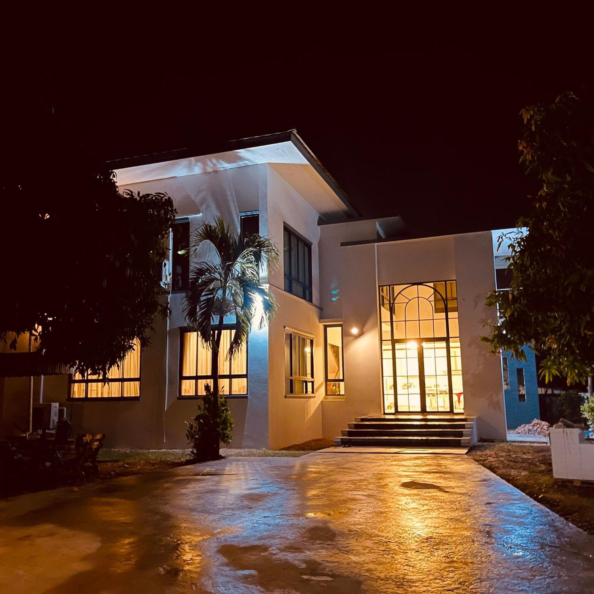 Romlaphass Boutique Villa Kalasin Bagian luar foto